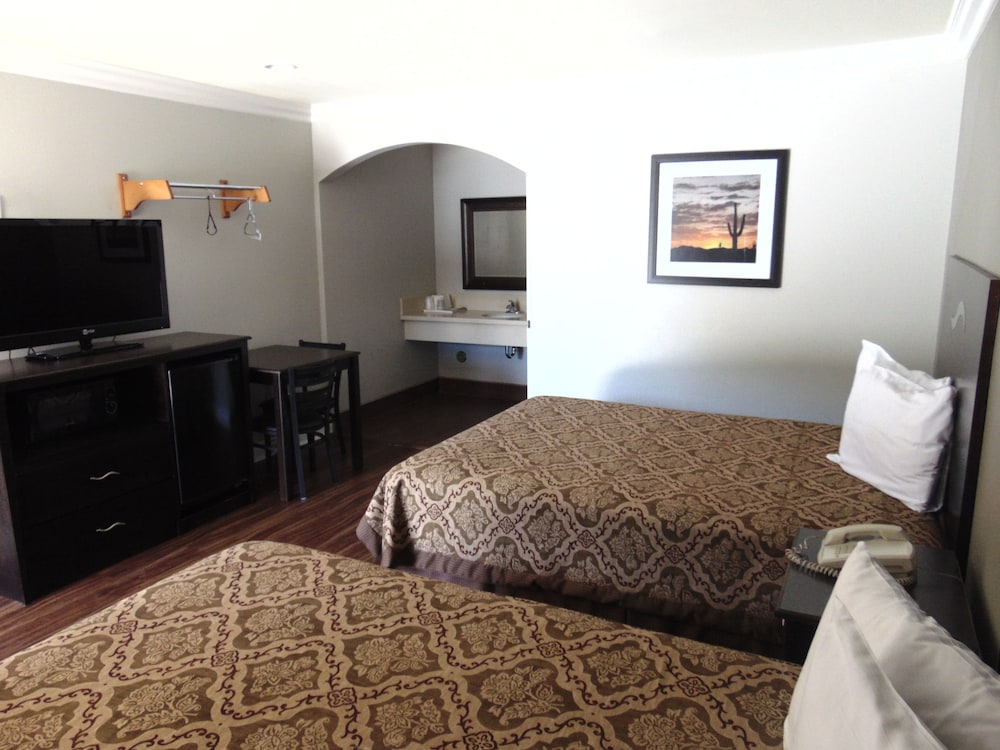 West Coast Inn - Near Gem Theatre, Bild 6