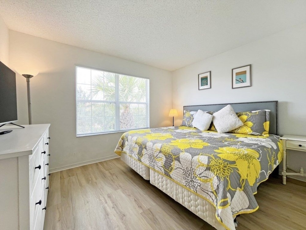 Endless Summer 6 Bedroom Home