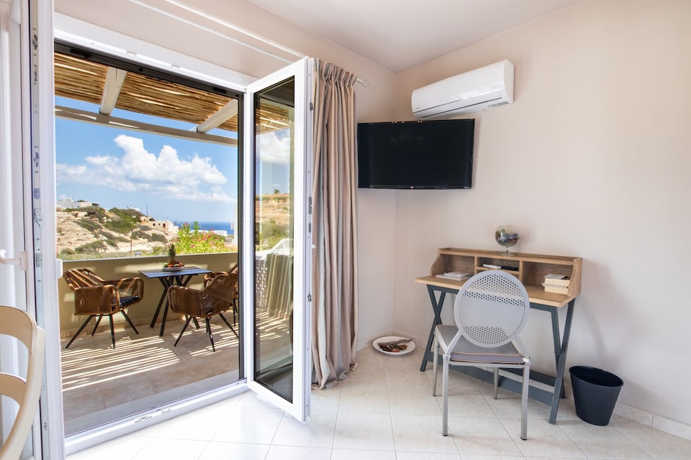 Elaia Villas