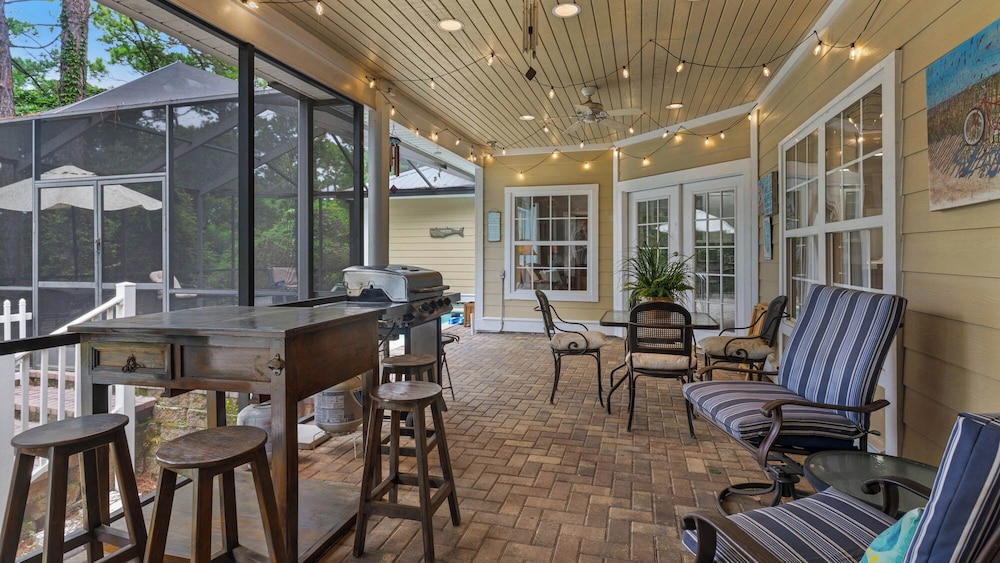 Seacrest 4BR w/ Private Heated Pool + Beach Access & Dolphin Cruise Ticket!
