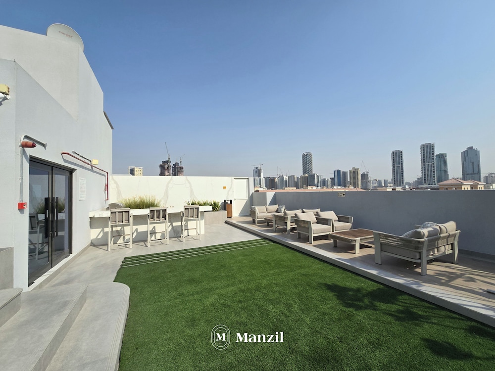 Manzil- Chic 2BR w Pool nr Circle Mall