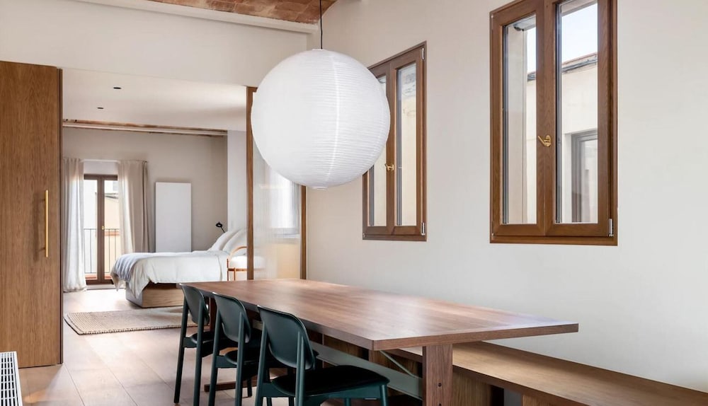 Barcelona Blissful Apartment Escape