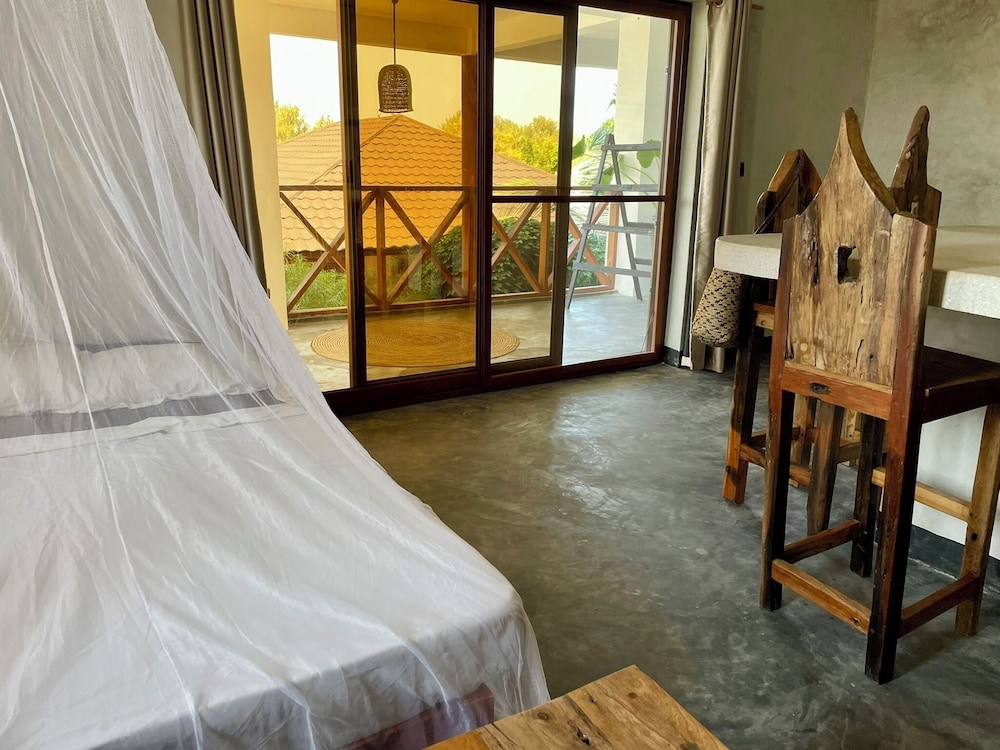 Baobab Bungalows