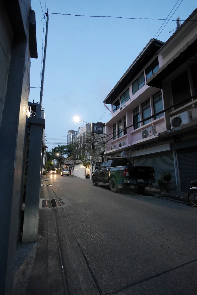 Lee Home Bangkok