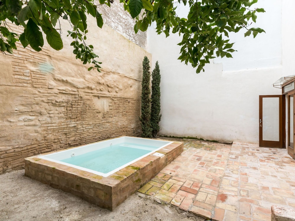 Charming Holiday Home in Fuentes de Andalucía With Pool