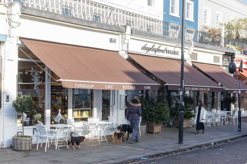 Colville Terrace IV by Onefinestay