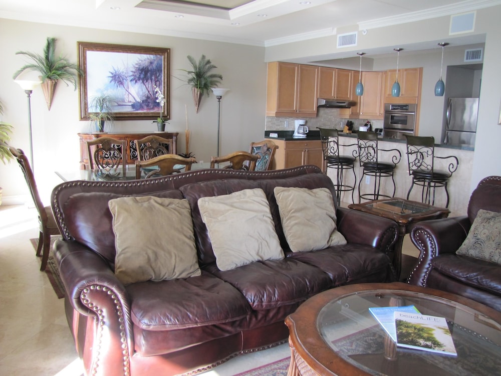 Majestic Sun Condos by Crystal Waters