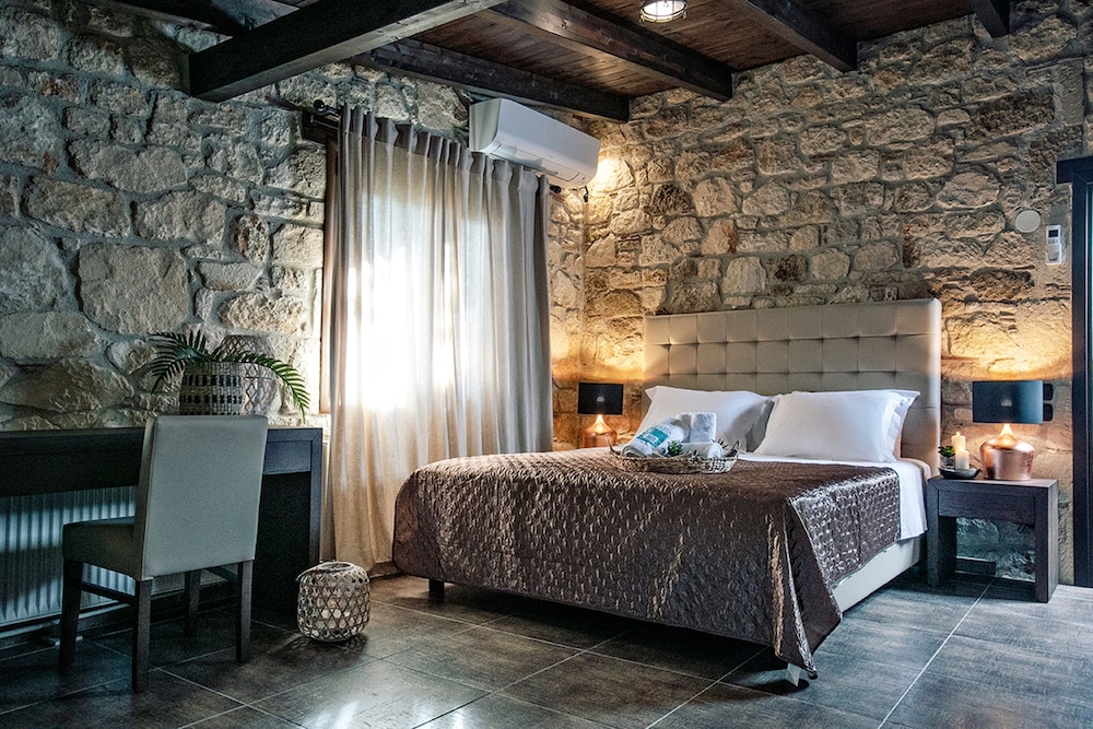 Stigmes Villas & Suites