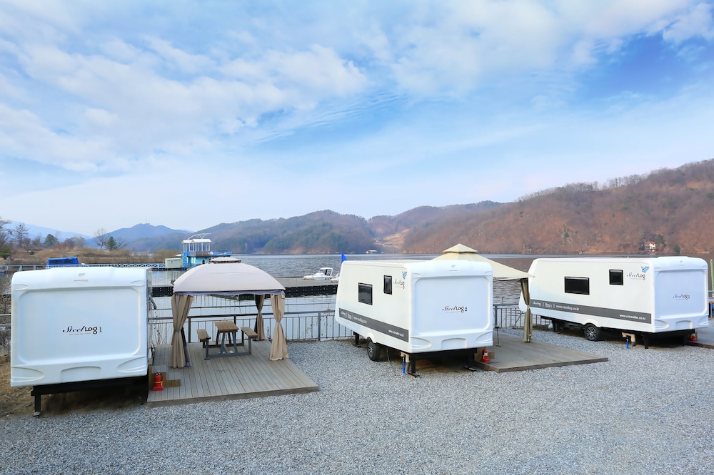 Poseidon Caravan - Campsite