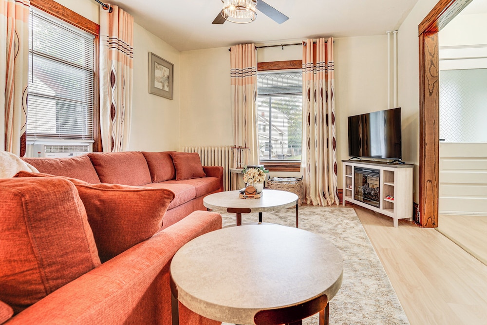 1 Mi to University: Spacious Home in Minneapolis!