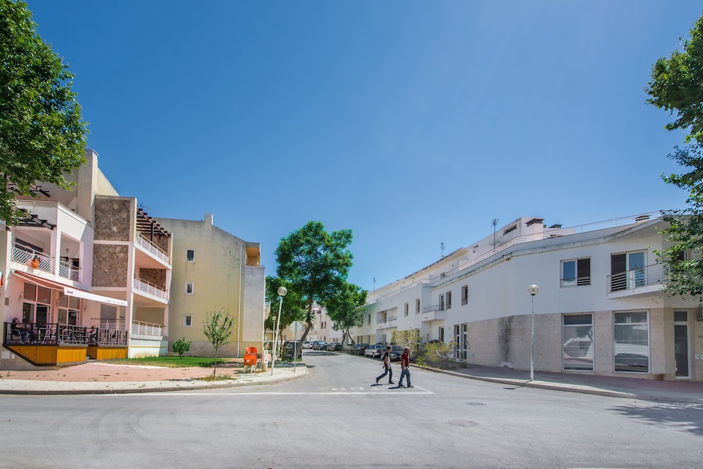 Santa Luzia Residence by MarsAlgarve