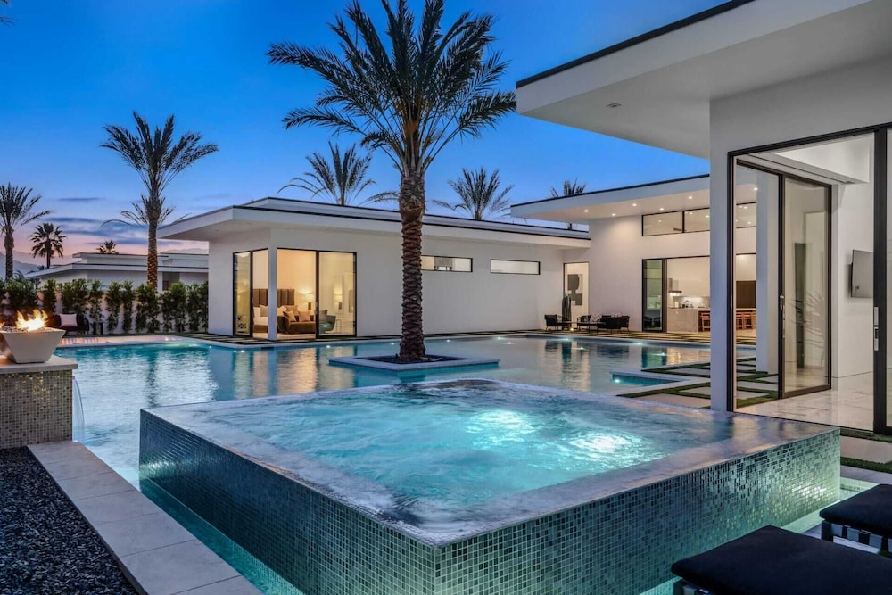 Villa Sleeps 17 w/ Pool, Firepit, Putting Green Bravo Villa 3 by Avantstay
