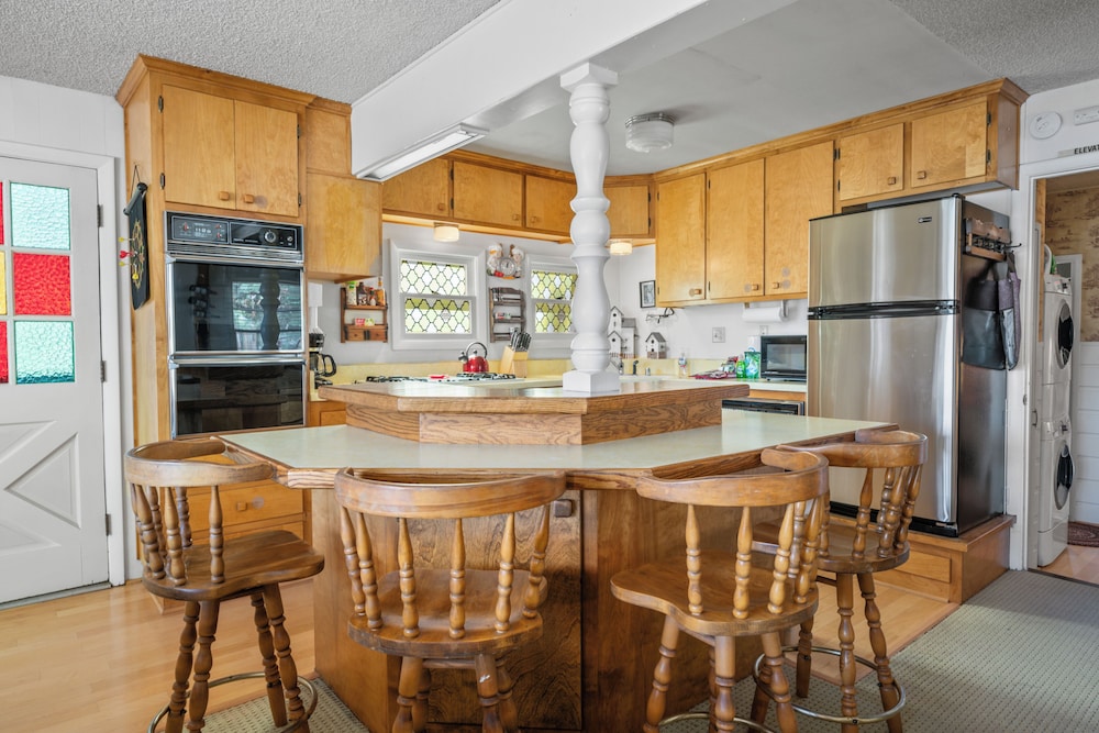 The Cottage at Sawmill Cove Lakefront view 3