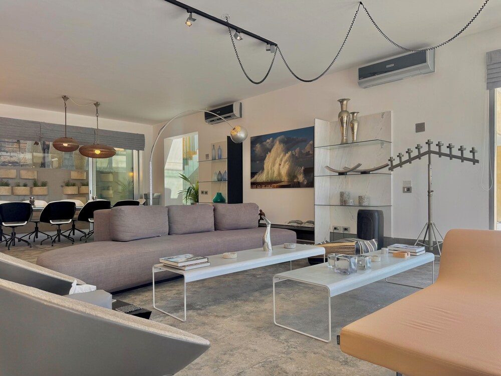 Shatt El Reewa Villa
