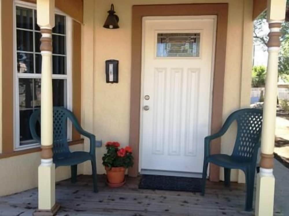 Dunwell Cottage 2 Bedroom Holiday Home By Pinon Vacation Rentals Cottage