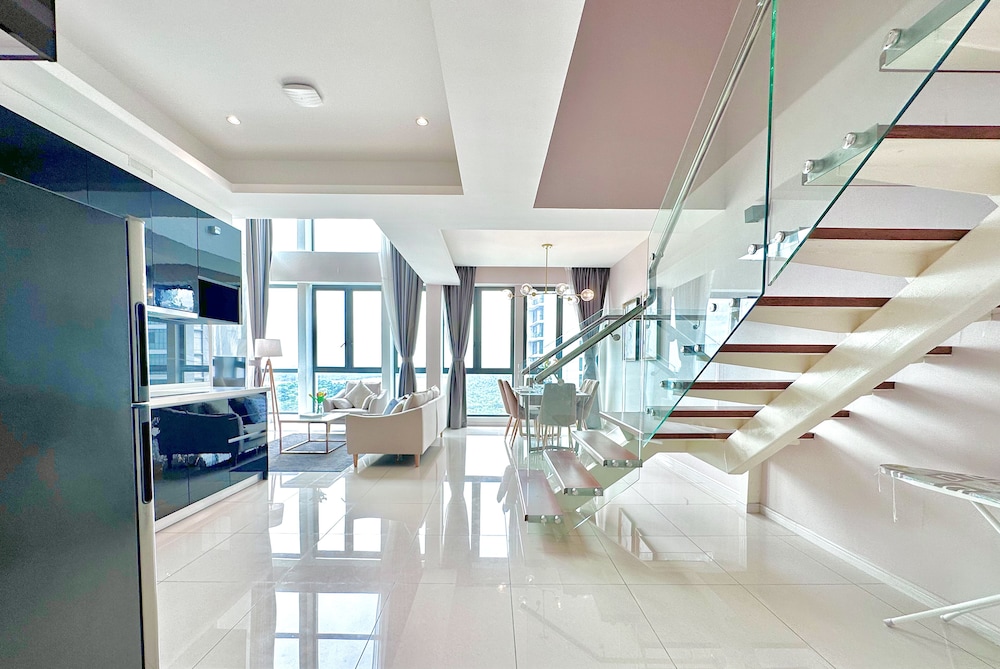 Elysia Park Residence by Stayrene