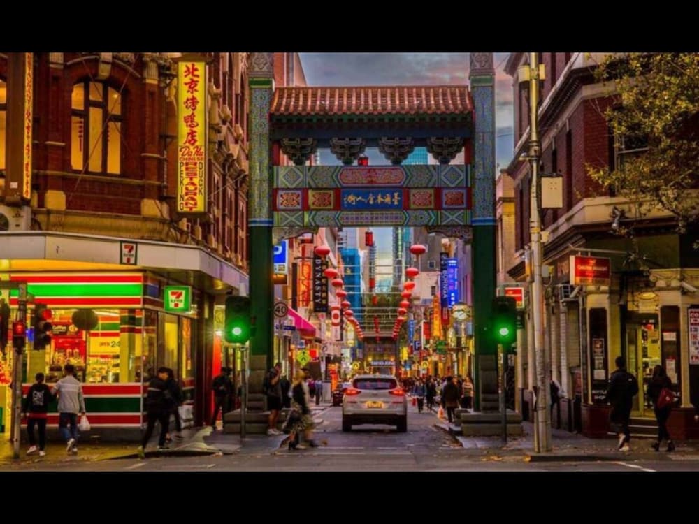 Melbourne CBD 1-bed With A/C Close to Theatres