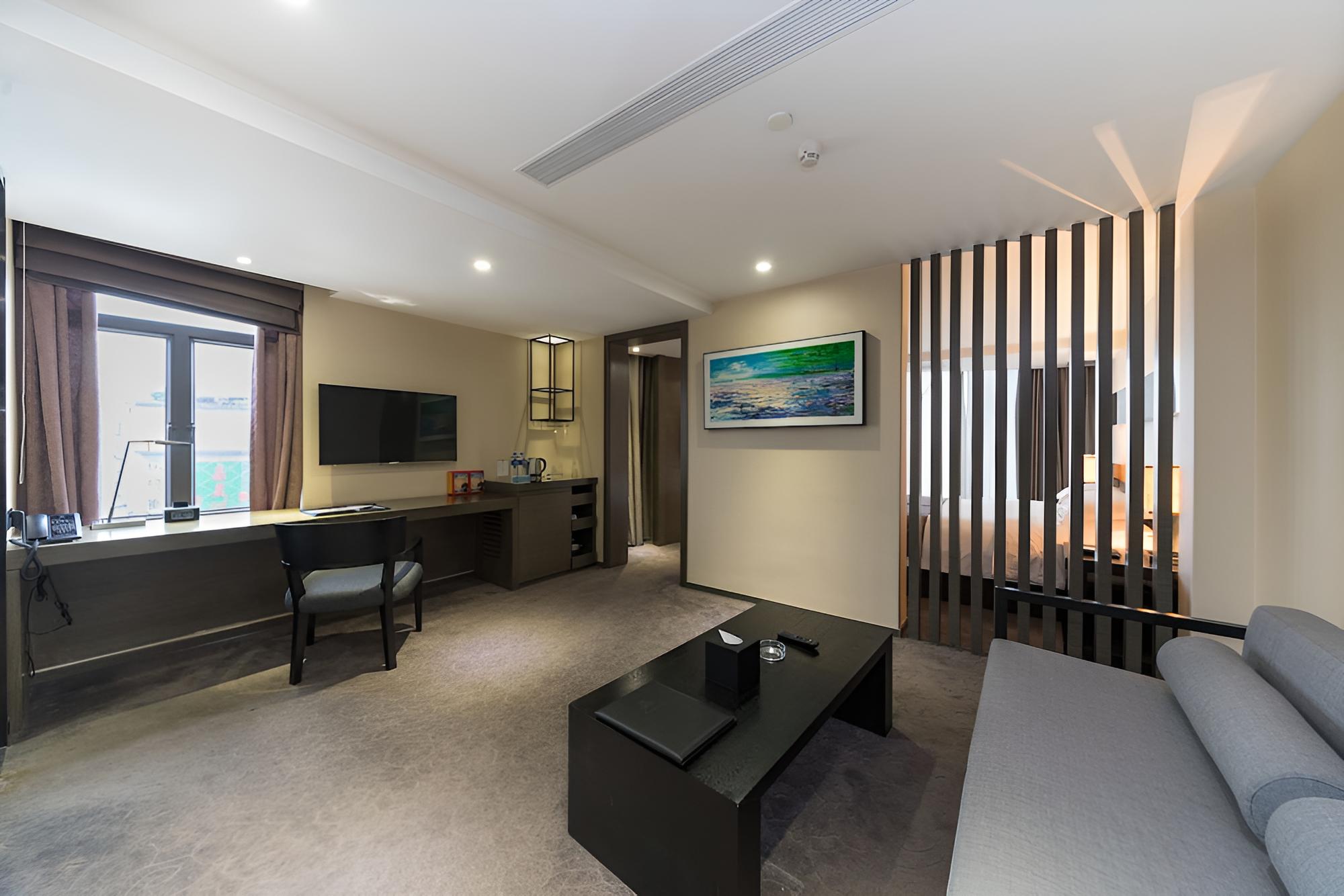 La Quay Hotel