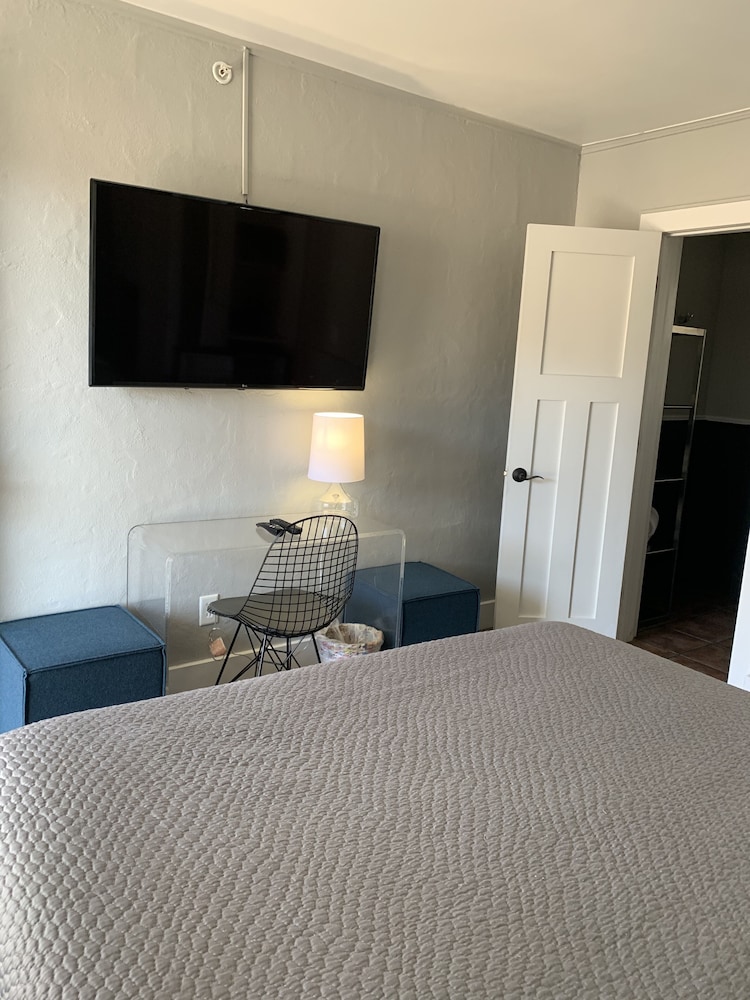 Blue Star Motel