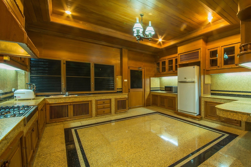 LPC Holiday Villa