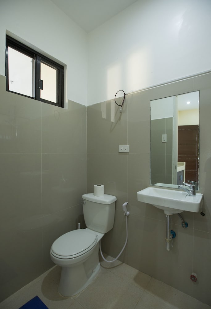 Spacious Private apartment at Laorenza Residences