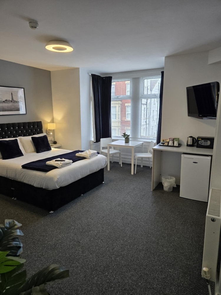 Q Accommodation