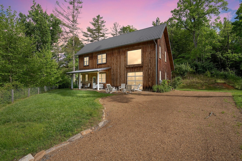 Mountain Cabin: Vintage Charm Meets Modern Luxury 2 Bedroom Home by RedAwning view 5