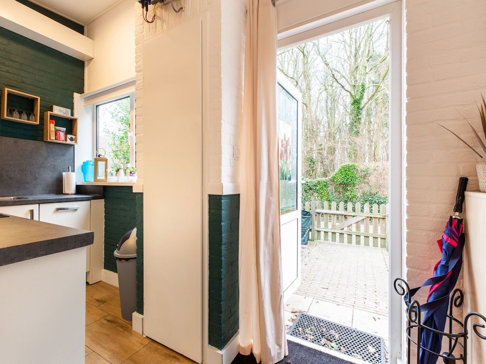 Holiday Home in Noordwijkerhout Near Lake view 2