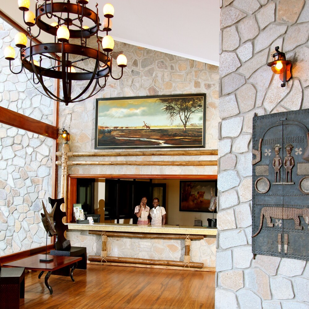 Chobe Safari Lodge | East Africa Uganda
