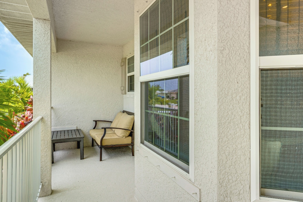 Golf Course-facing Poolside Oasis in Rotonda West!
