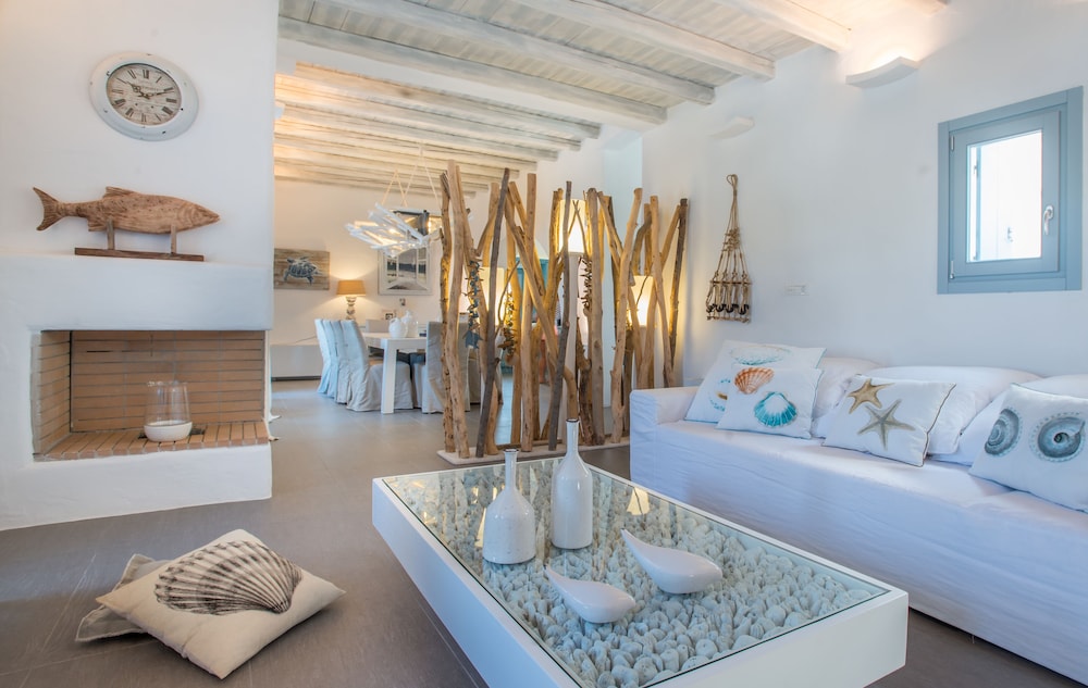 Aelia Paros Villas