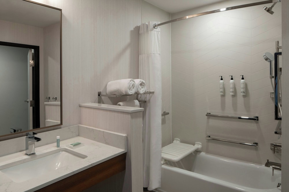 Fairfield By Marriott Inn & Suites Surprise Prasada