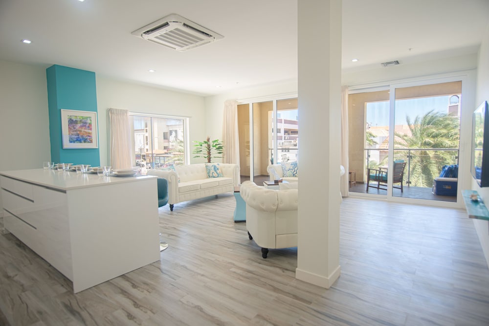 The Cove - Condo Hotel - Perfect Location