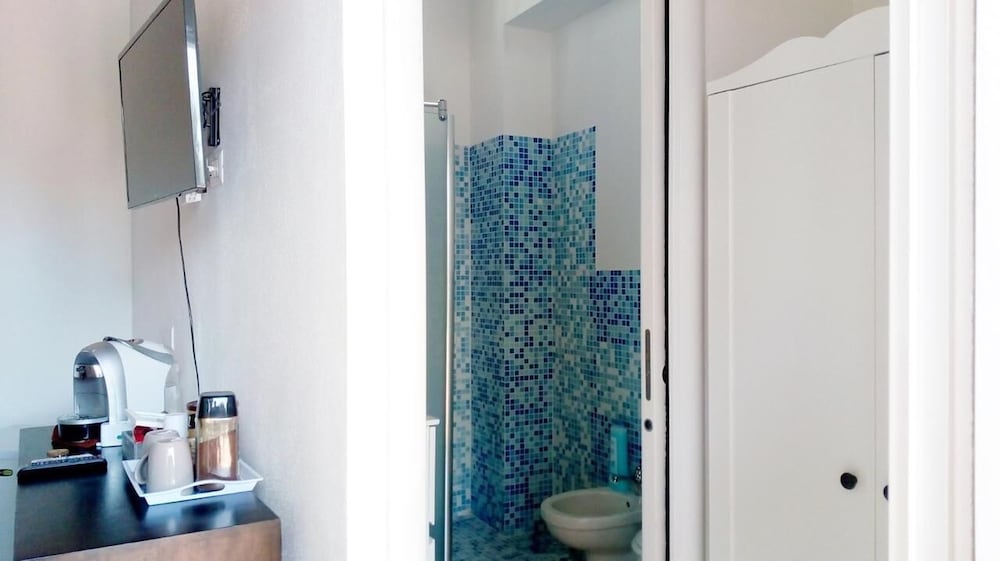 Boutique de Charme en Alghero — bathroom