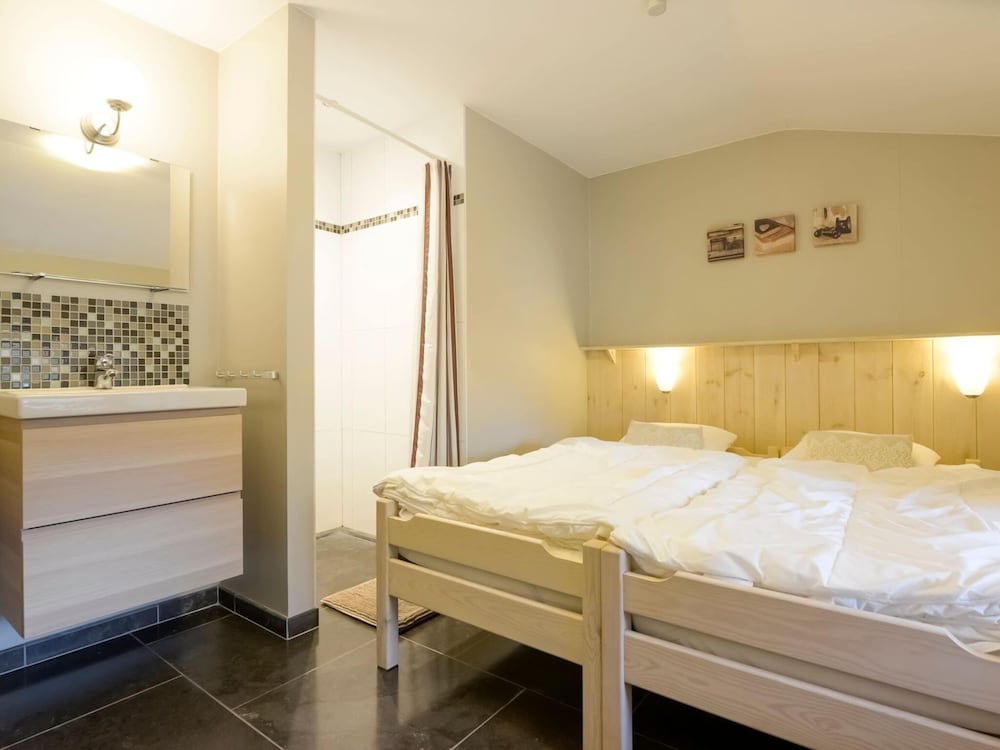 Magnificent Holiday Home in Manhay With Fenced Garden view 2
