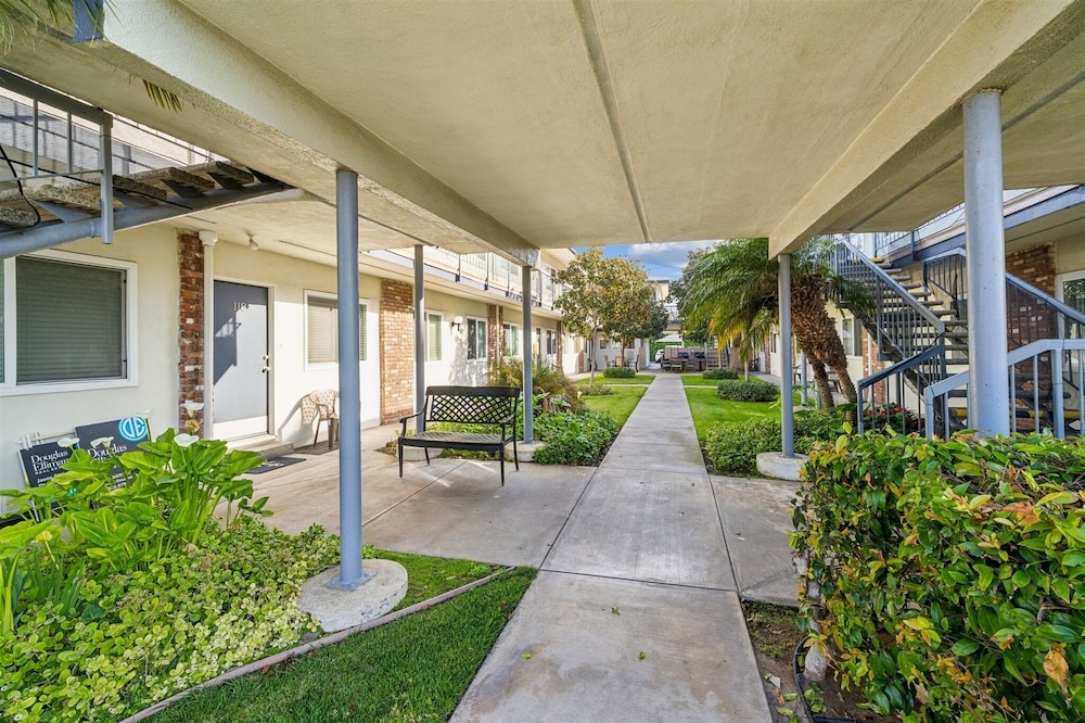 Beautiful 1 Bed Beach Condo #224 1 Bedroom Condo by Sunset Shores Condominiums