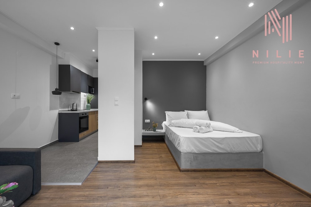 Bonsai Studios & Apartments, Nilie Hospitality MGMT