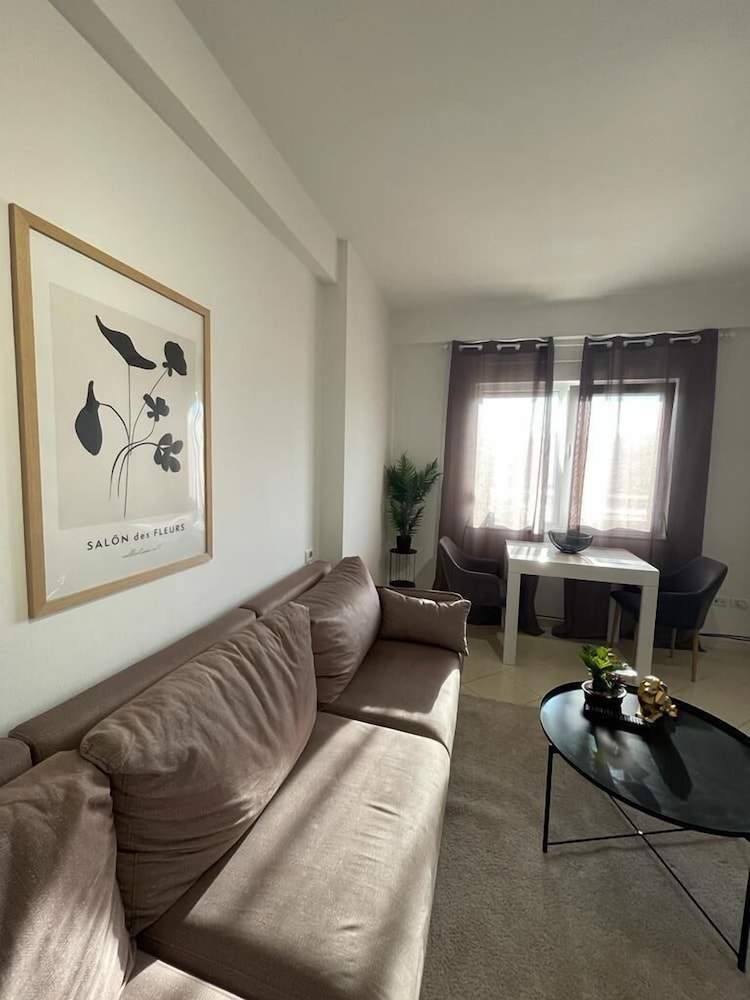 Sunny Apartment