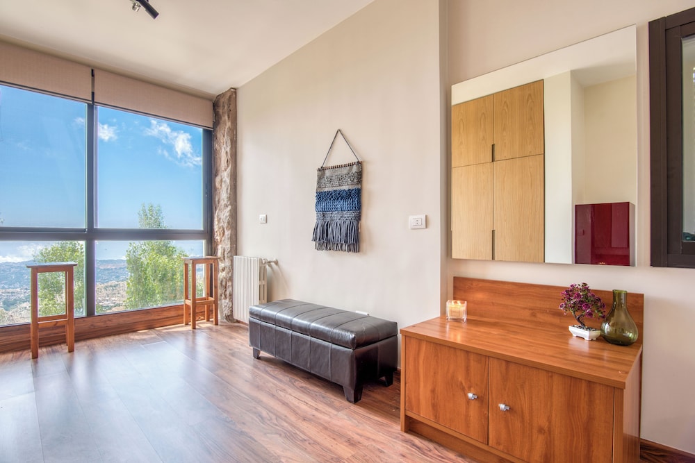 Gin - Duplex 3-BR Chalet in Mzaar