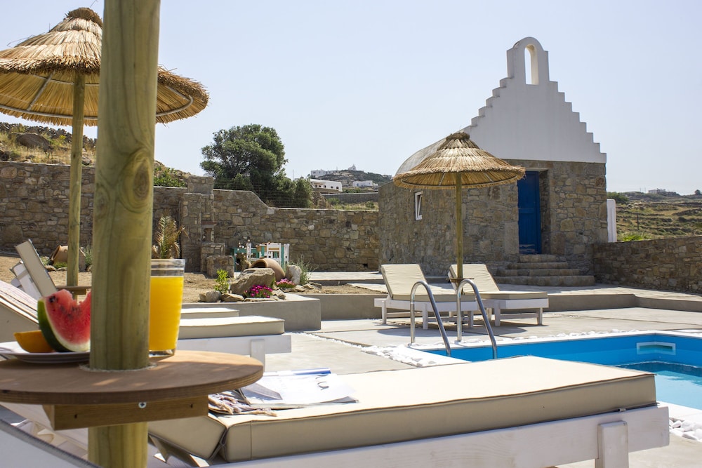 Amperian Mykonos Suites & Villas