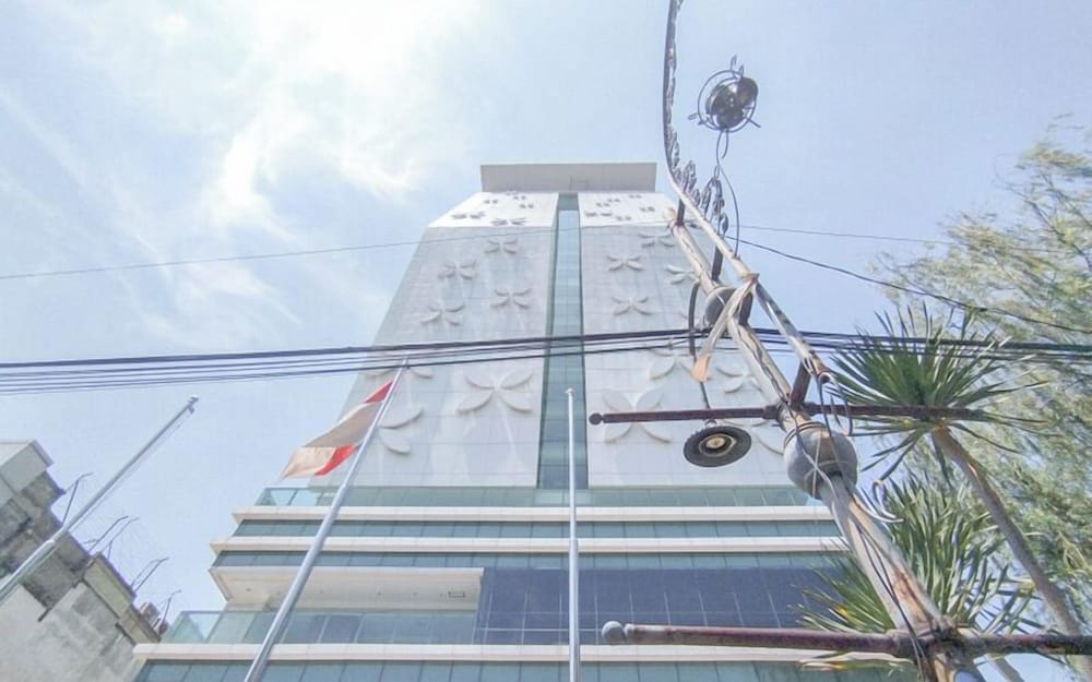 Well Designed Studio at Tamansari La Grande Apartment