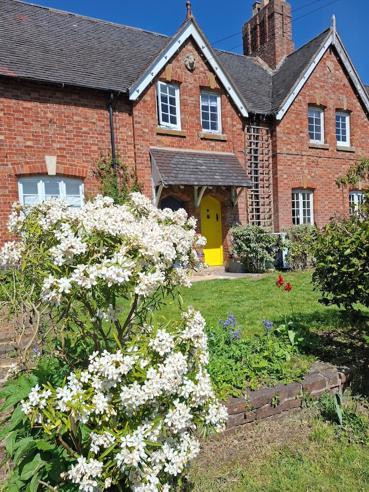 Myrtle Cottage