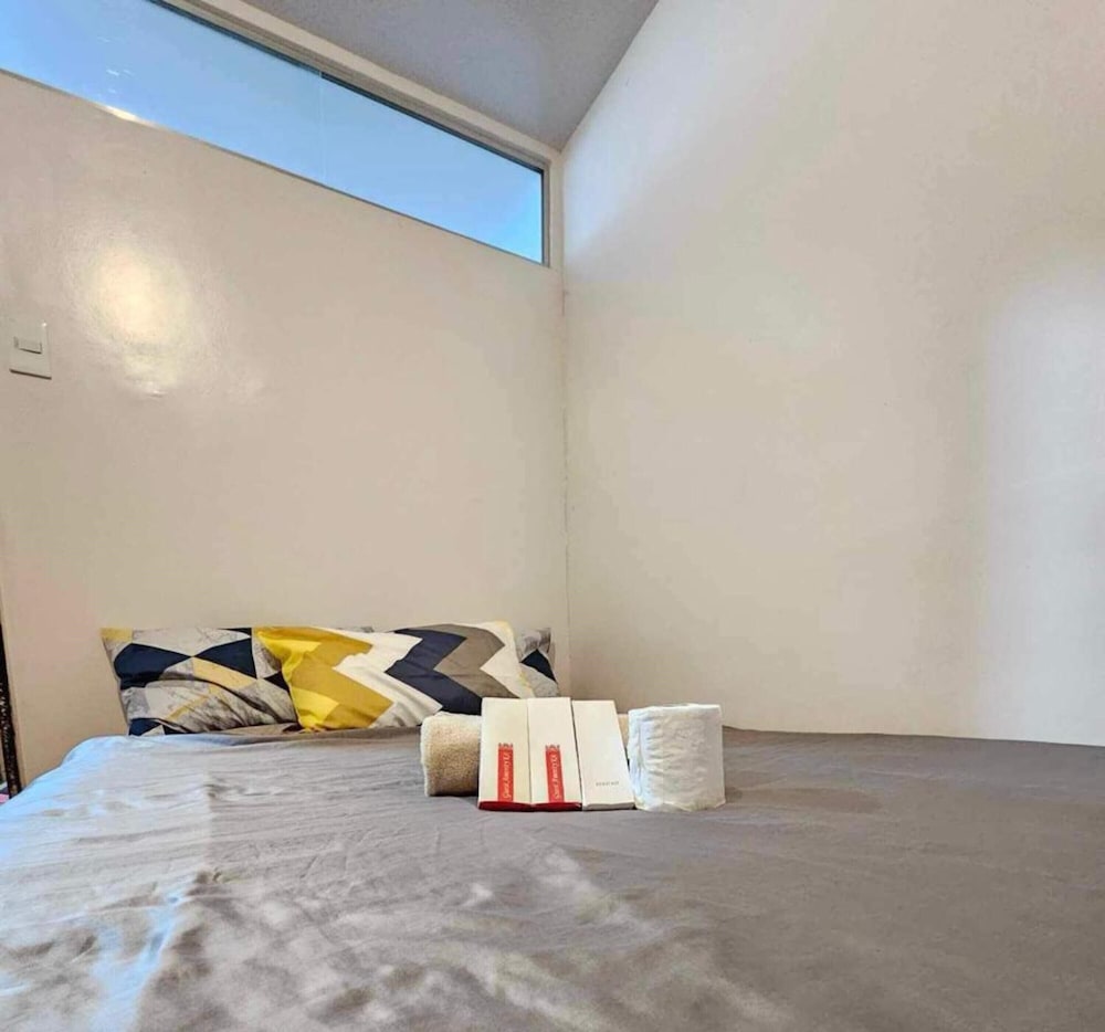 Cebu Vacations - Deca homes condominium tisa Labangon - Property Image 3