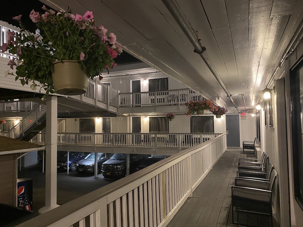 Ways Motel - Property Image 8