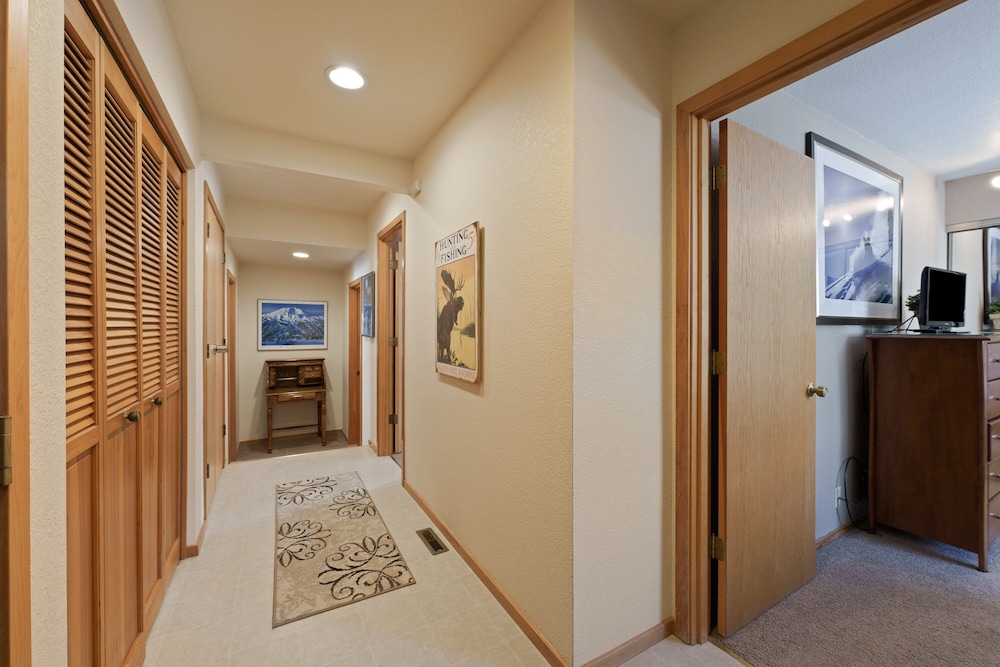 8 Umpqua Ln 4 Bedroom Home