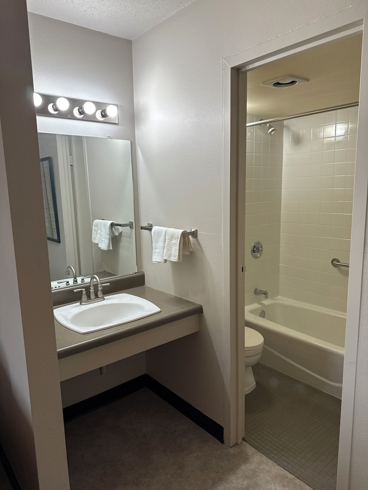 Smartwood Inn
