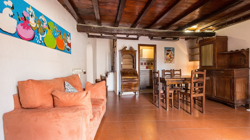 Rental in Rome Arco della Ciambella Penthouse