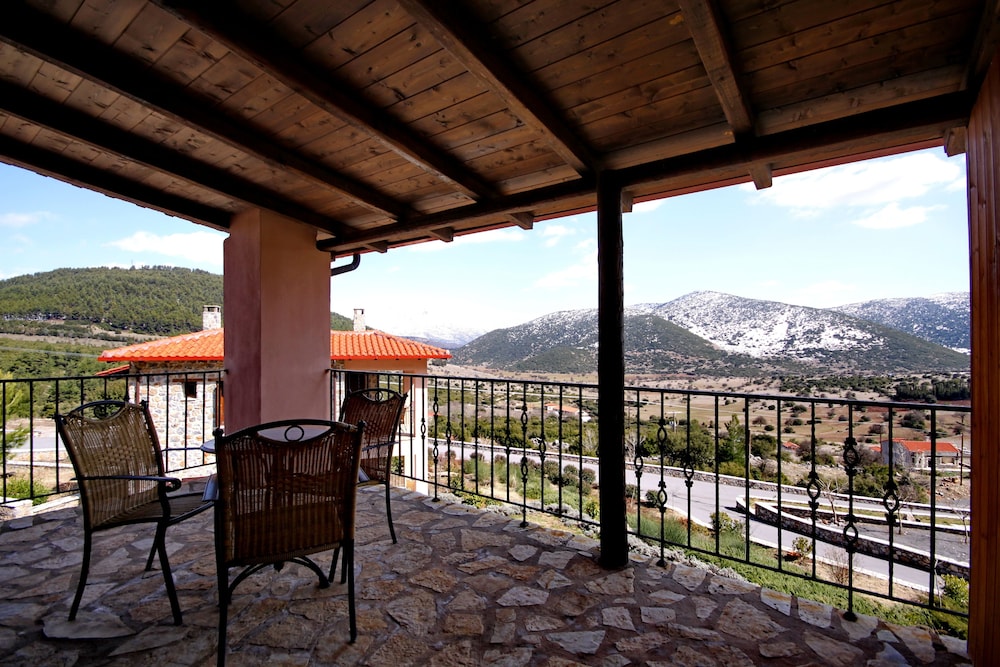 Menalia Villas & Suites