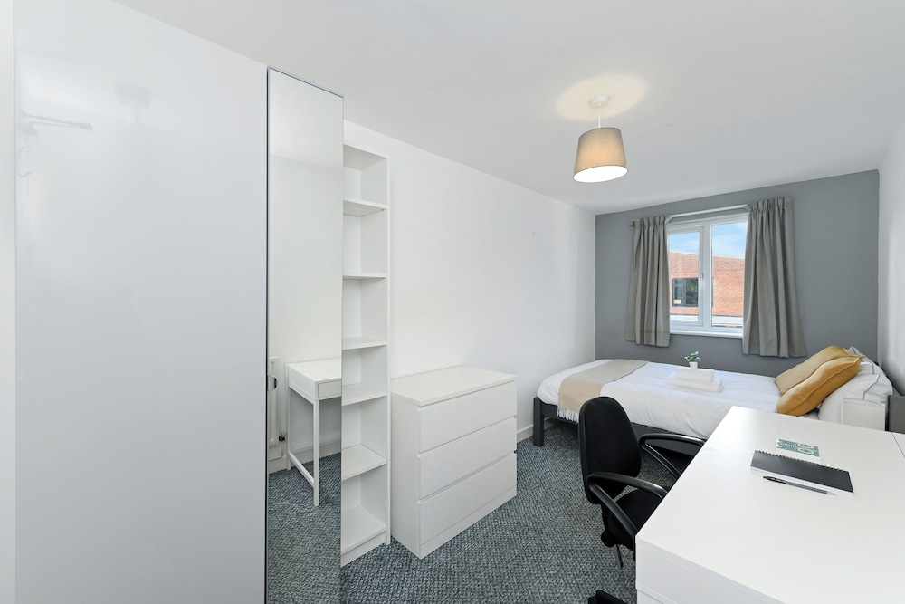 Montpellier Road 127