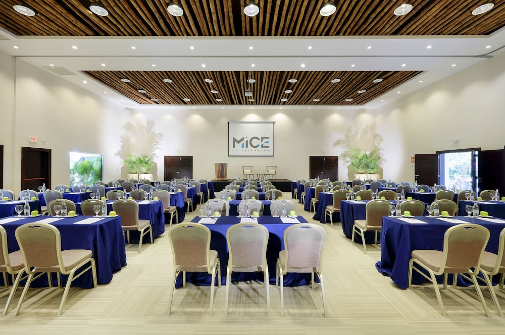 Punta Cana Vacations - Grand Palladium Palace Resort Spa  Casino - All Inclusive - Property Image 45